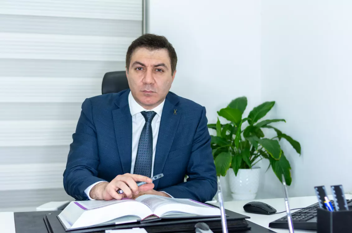 Salutem Dermatoloji Klinika - Dermatoloq Dr.Mehdi Mahmudi